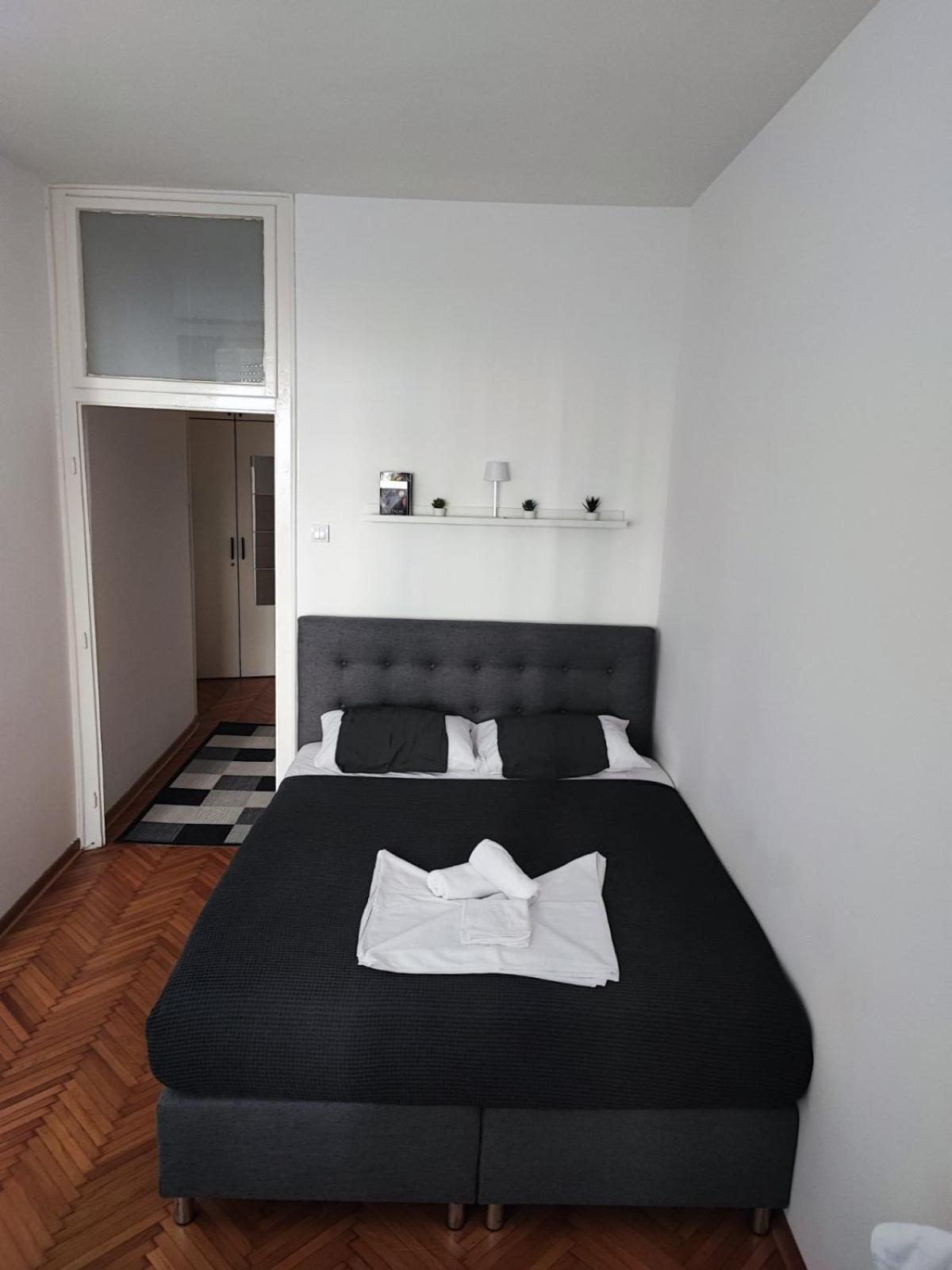 Parlament City Center Belgrád Kültér fotó